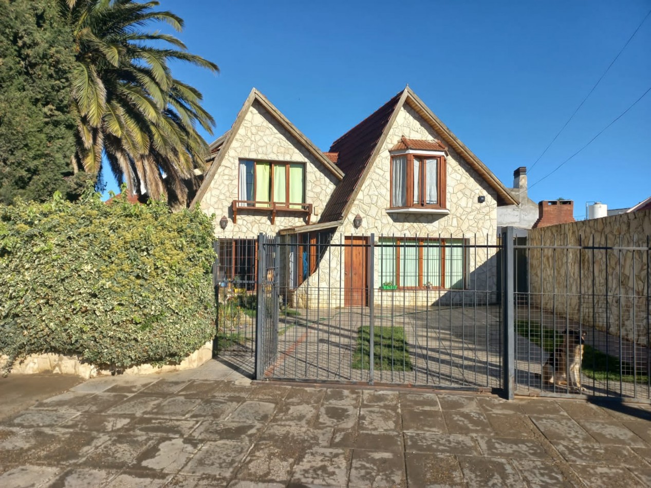 CHALET - BARRIO PUEYRREDON