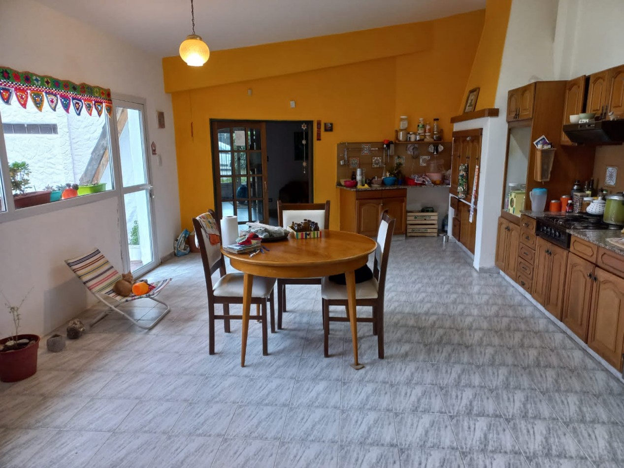 CHALET - BARRIO PUEYRREDON