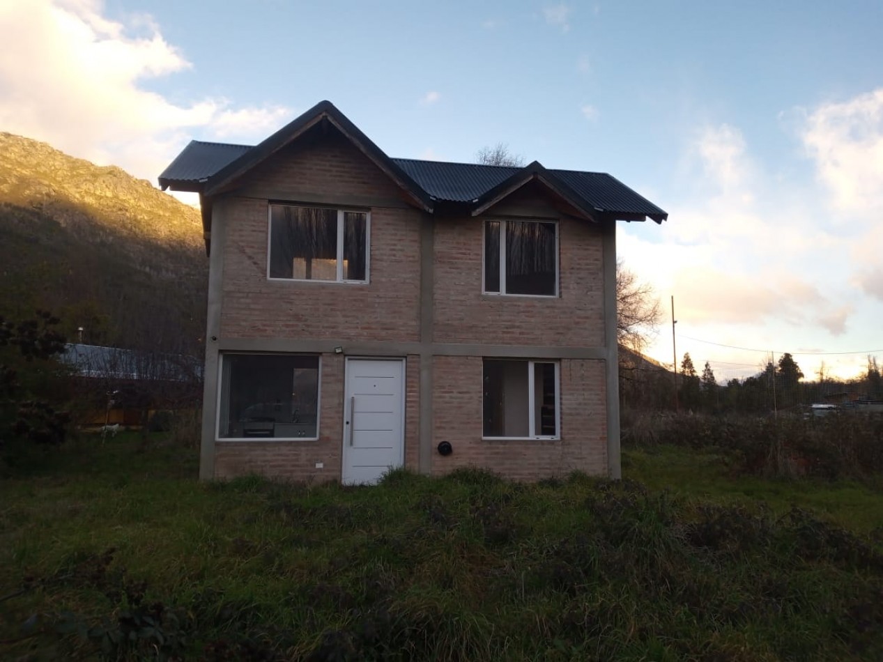 DUPLEX CON LOTE DE 1000 M2 - LAGO PUELO