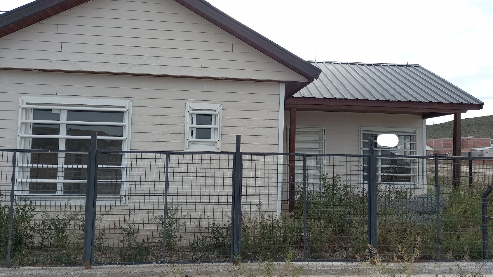 CASA PREFABRICADA - BARRIO LOS BRETES