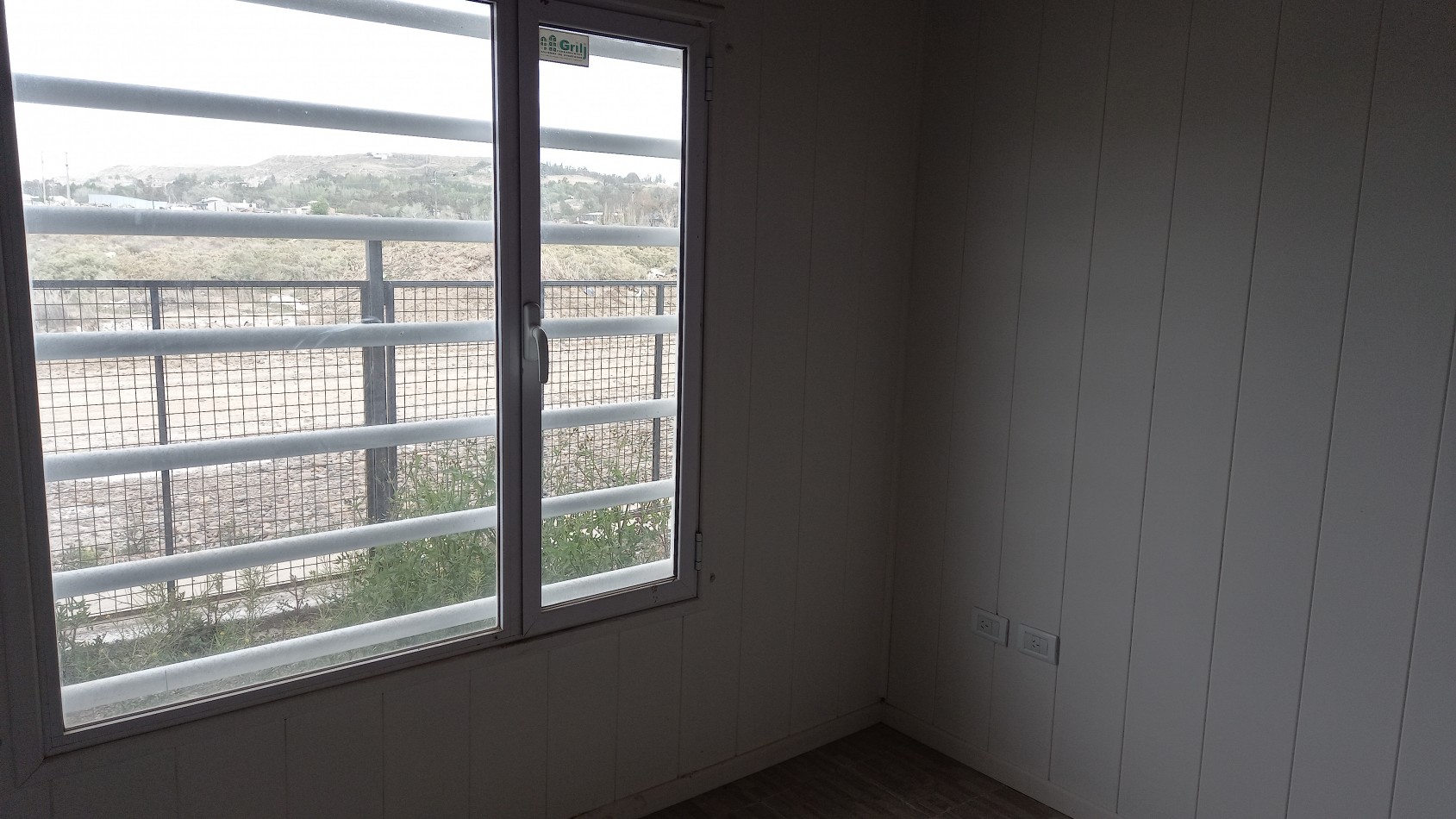 CASA PREFABRICADA - BARRIO LOS BRETES