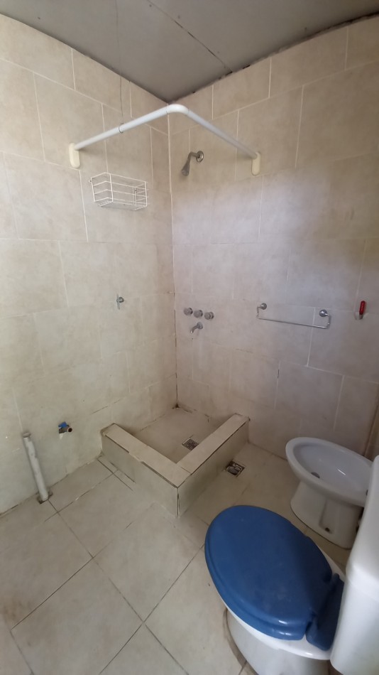 CASA - BARRIO LOS BRETES