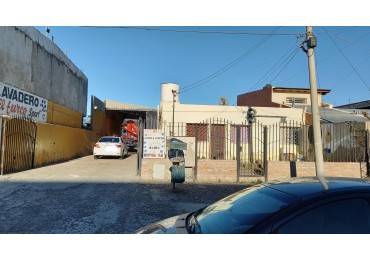 CASA Y GALPON - BARRIO JUAN XIII