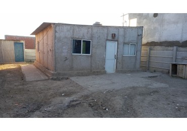 CASA - BARRIO LOS BRETES